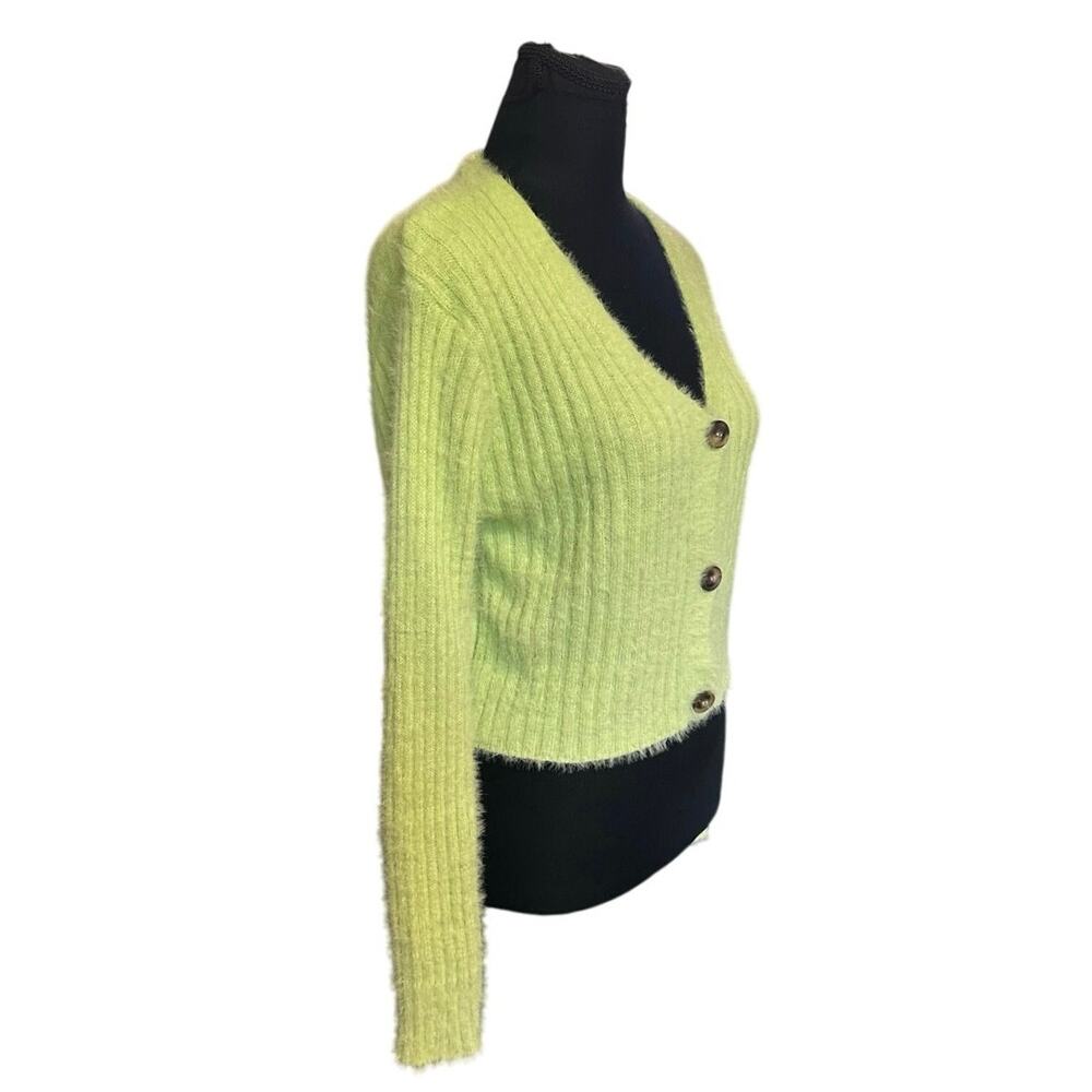 Nasty Gal Fuzzy Knit Cropped Cardigan Lime Green Ribbed Button Front Sweater M - Picture 3 of 7